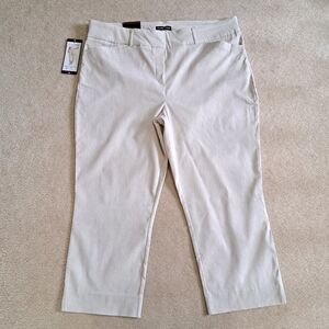 Hilary Radley Cropped Pants Beige Women's Size 18 Neutral Stretch NWT